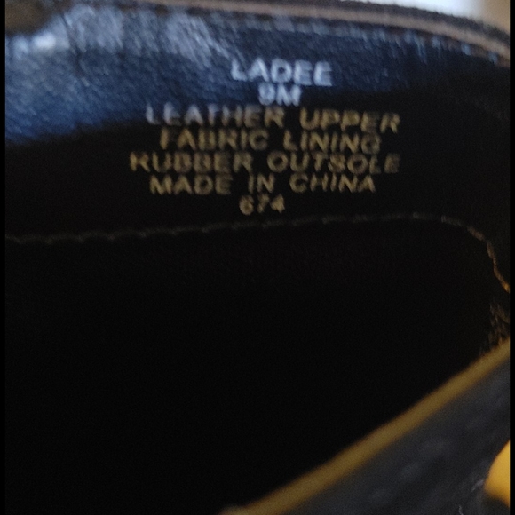 Steve Madden Stiletto Black Suede Peep Toe Size 9 - Picture 4 of 7